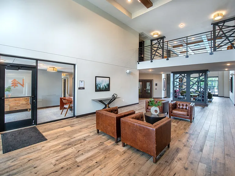 Northlake Lofts — Photo 6