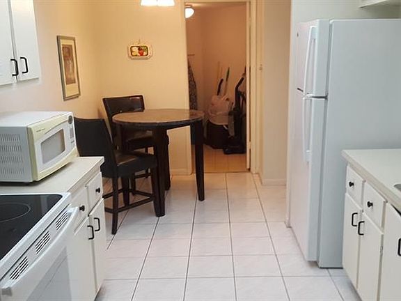 3rd image of 2255 Lindell Blvd APT 4309