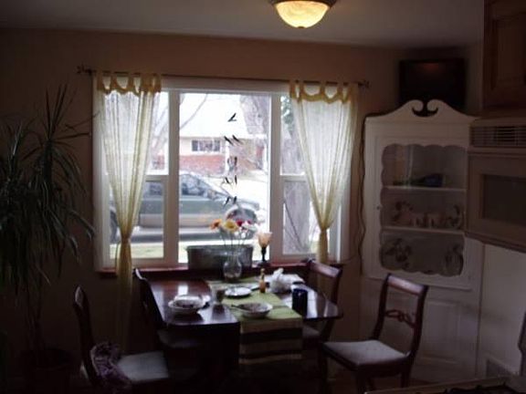 Breakfast nook