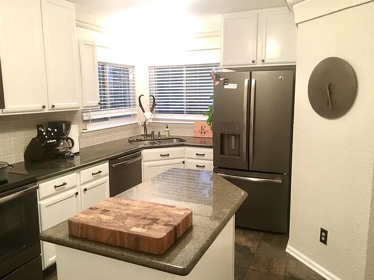 1258 N Deckers Pl — Photo 14