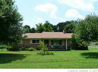 2064 Gladwood Ln, Iron Station, NC 28080