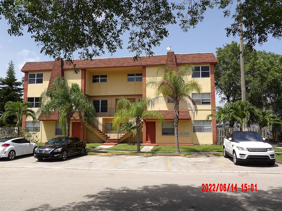 1st image of 2301 NE 170th St #6