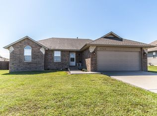 2720 W Cover Dr, Ozark, MO 65721