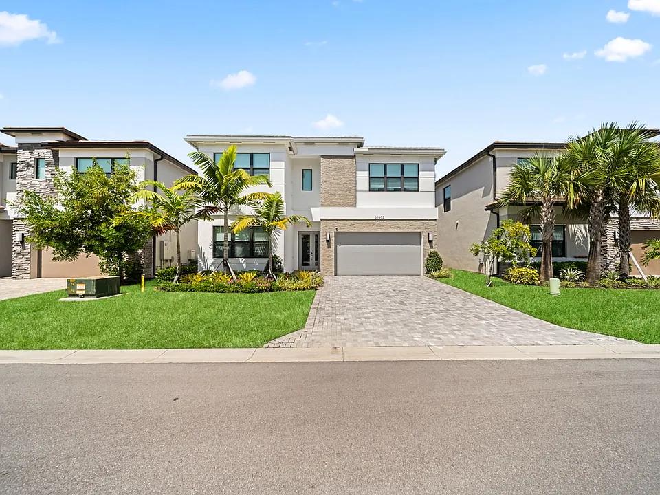 20902 Thistle Leaf Ln