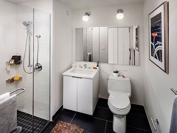5th image of 45 Hoyt St APT 9N