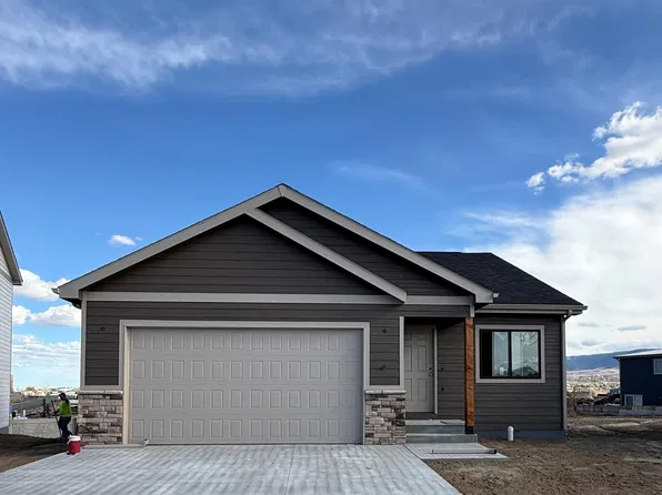 4558 Shale Cir, Mills, WY 82644