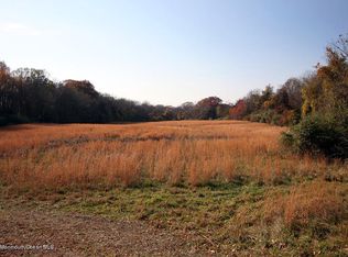 112 Georgia Tavern Rd, Farmingdale, NJ 07727