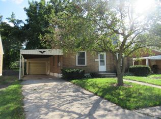 522 E Sycamore St, Sycamore, IL 60178