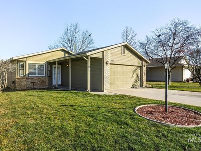8290 W Clubhouse Ln, Garden City, ID, 83714