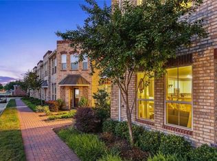 216 Emma Dr, Lewisville, TX 75057