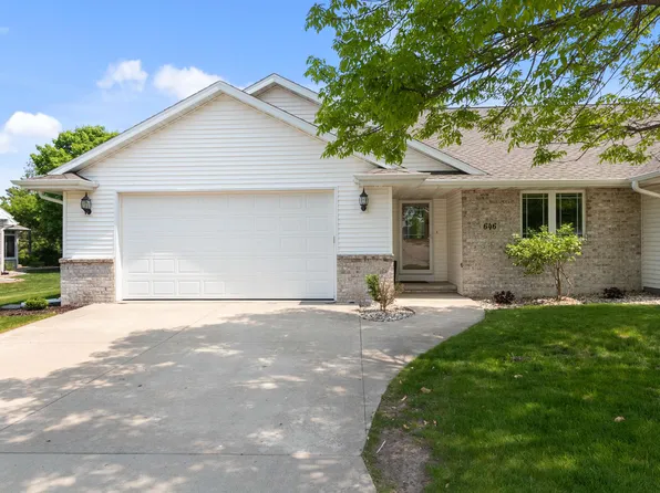 646 S Lincoln St, Hortonville, WI 54944