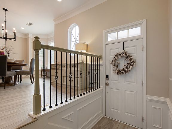 2nd image of 5010 Manchester Cir