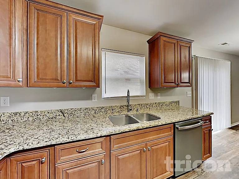 4003 Larkhaven Village Dr — Photo 8