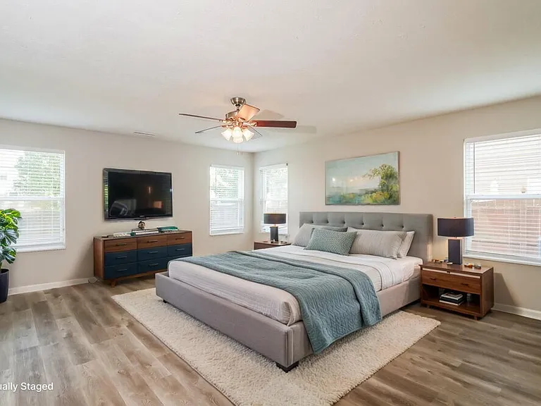 10812 Middlebrook Ln — Photo 14