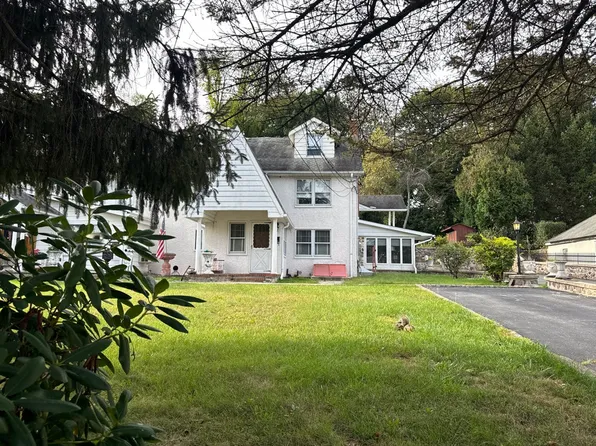 76 Pine St, Wharton, NJ 07885