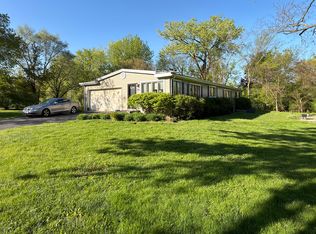 248 S Brockway St, Palatine, IL 60067
