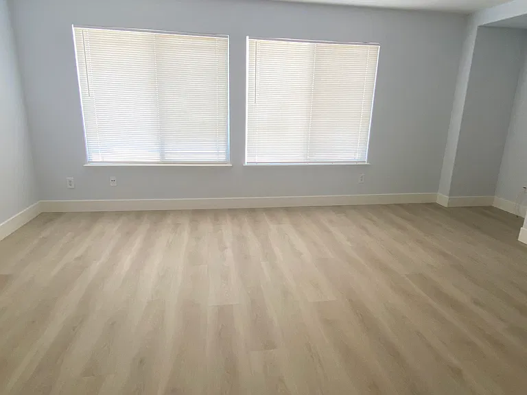 Carnelian Ave — Photo 4