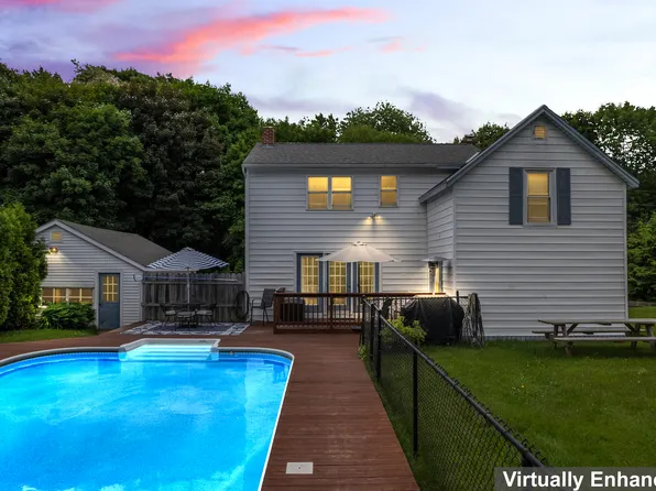 7 Nye Road, Hallowell, ME 04347