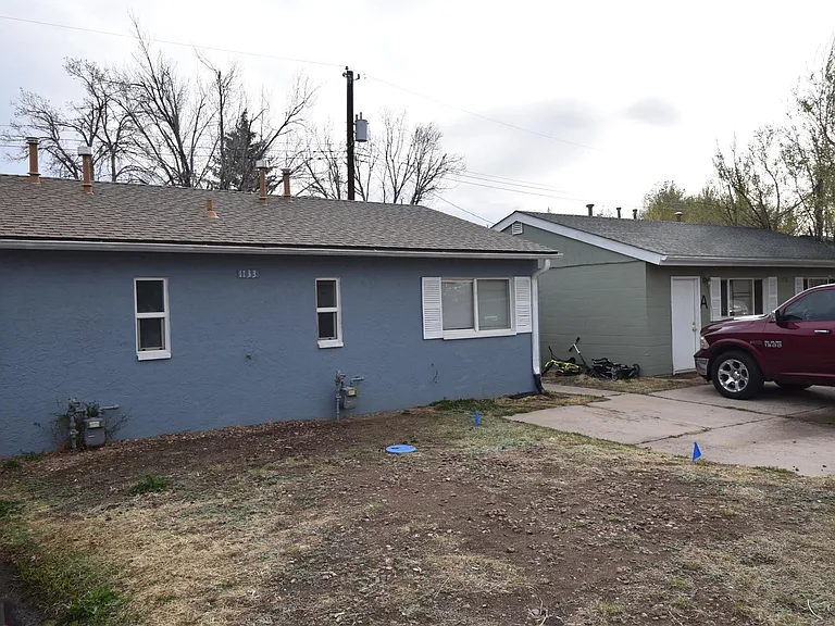 1133 Valley Manor Ct #B — Photo 2