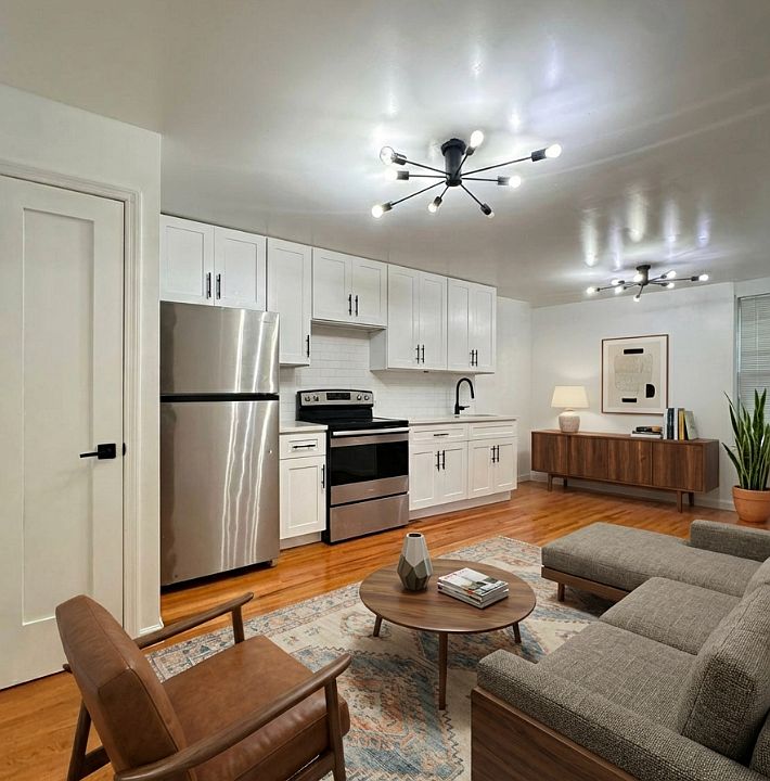1st image of 24 Hinsdale St #2