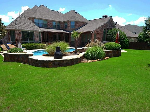 3rd image of 5209 Saddle Dr