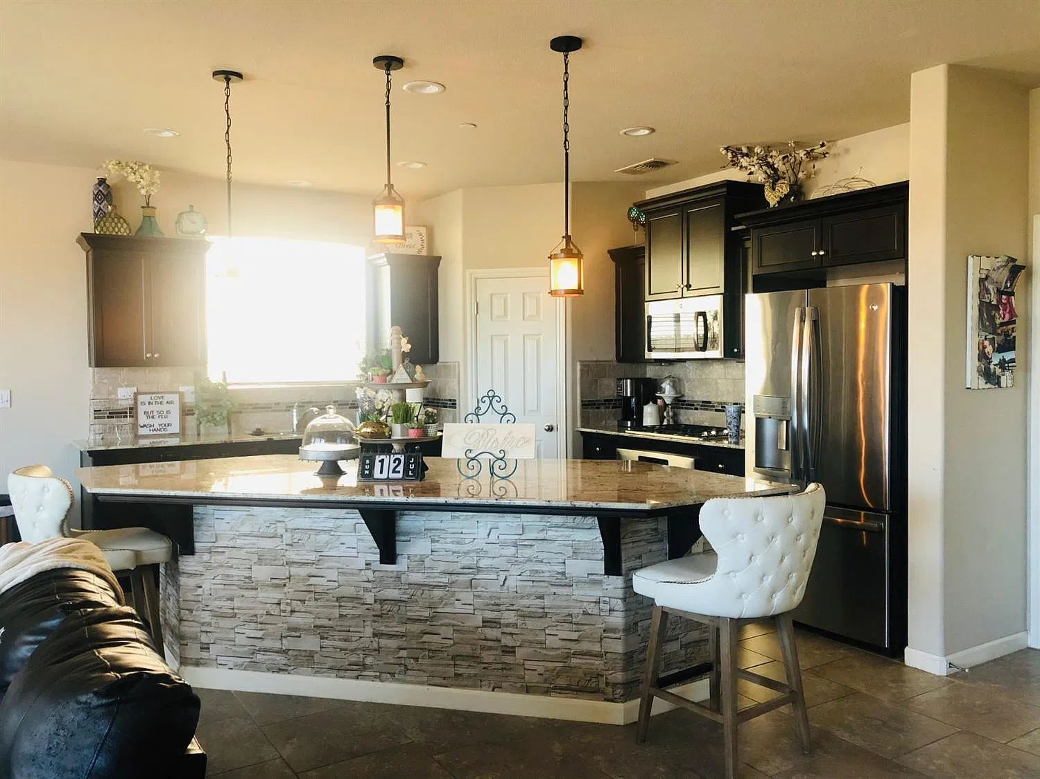 3 bed, 1580 sqft, $2,450 — Photo 4