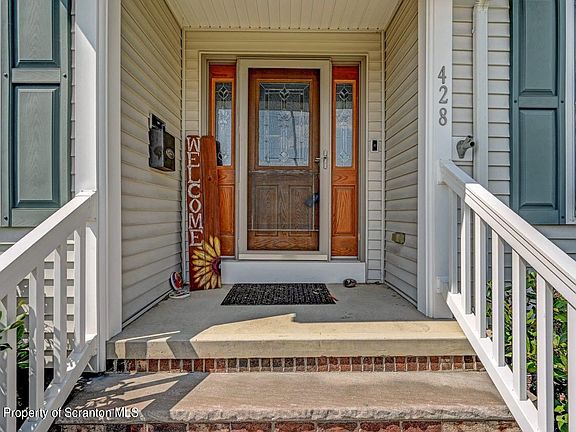 4th image of 428 N River St