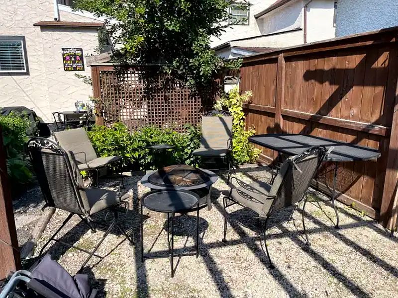 Winnipeg Apartment for rent - 3 Bedrooms — photo 9