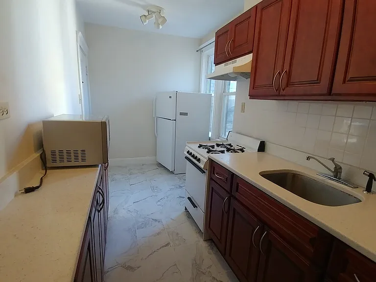 24 Sidlaw Rd #16 — Photo 2