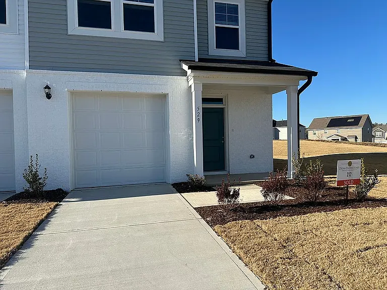 529 Eversden Dr — Photo 34