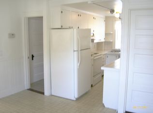 3 School St, West Warwick, RI 02893