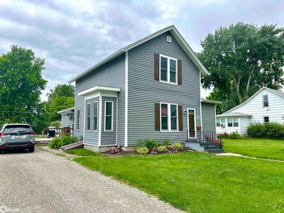 1011 Summer St, Grinnell, IA, 50112