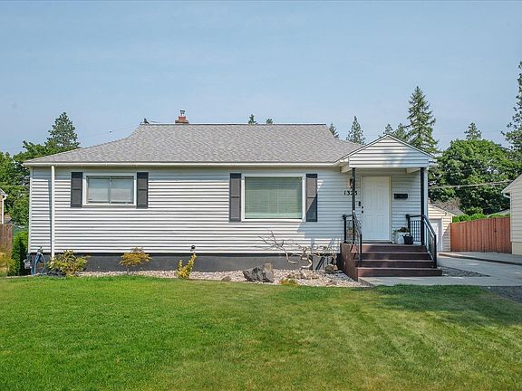 3rd image of 1323 E 41st Ave