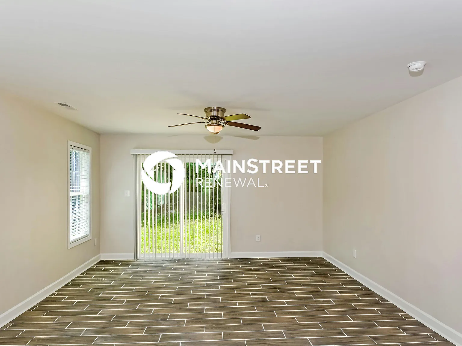 411 Feldspar Way — Photo 3