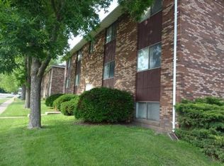 3618 25th St, Moline, IL 61265