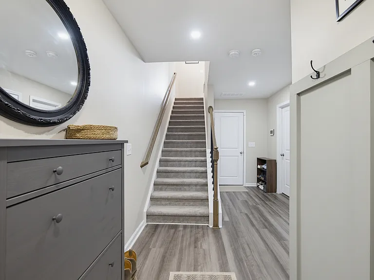 5933 Illuminate Ave — Photo 19