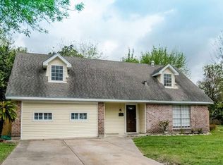 814 Beaver Bend Rd, Houston, TX 77088