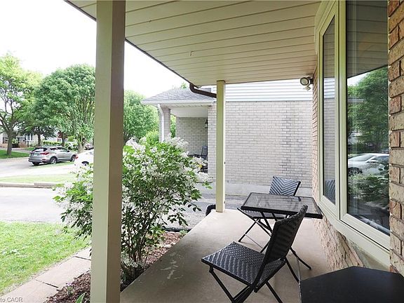 5th image of 17 Ristau Cres