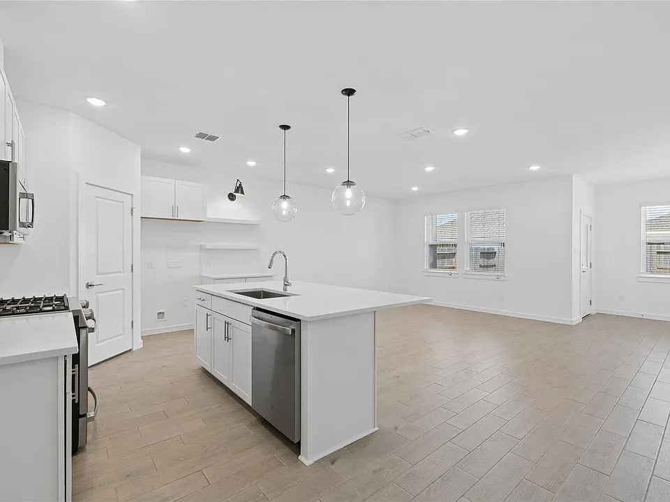 8434 Tranquil Bay Ct