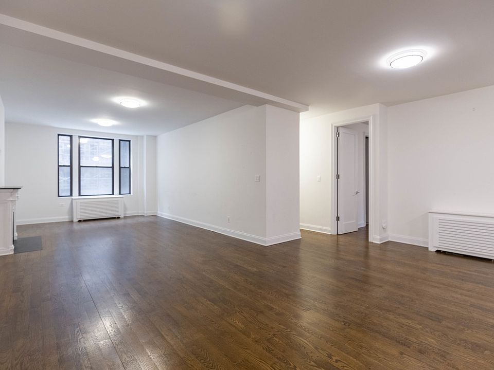 1st image of 200 W 58th St APT 4B