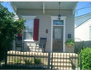 1st image of 4615 Annunciation St