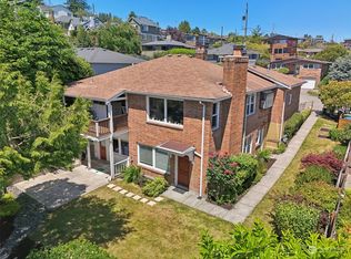 2419 W Lynn St, Seattle, WA 98199