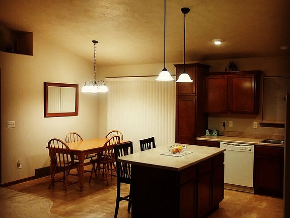 KITCHEN/DINING MAIN