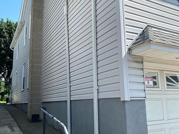4th image of 310 W Bertsch St