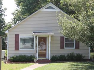 134 Delta Dr, Deltaville, VA 23043