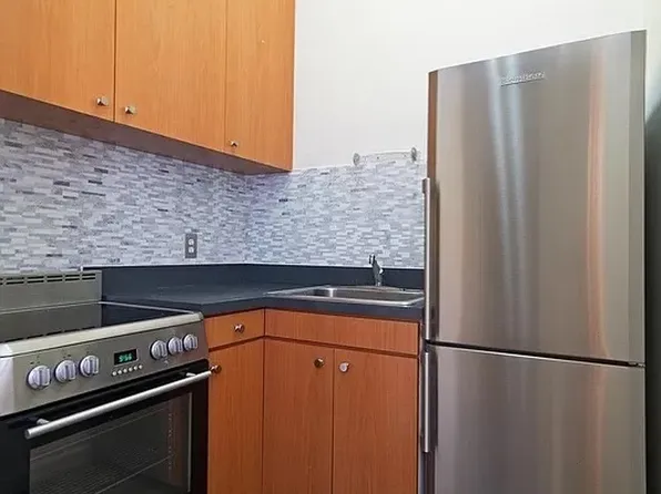 418 West 49th Street image 4 of 8