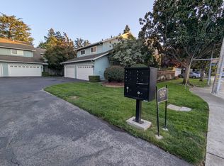 987 Lane Ave APT 4, Mountain View, CA 94040