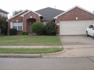 2427 Ranchview Dr, Grand Prairie, TX 75052