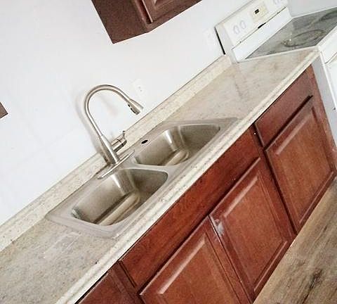 2nd image of 3726 Hazelwood St APT 10