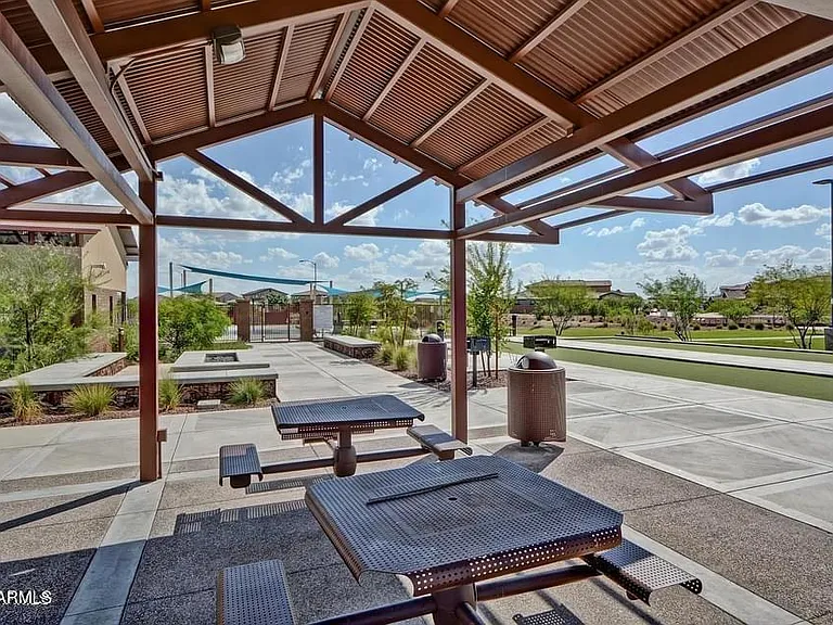 9969 W Robin Ln — Photo 47
